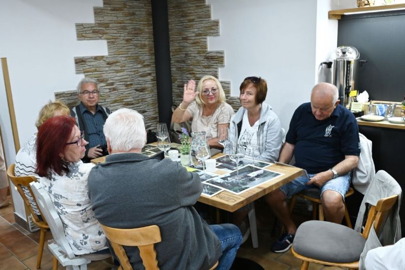 Posezení s vinaři