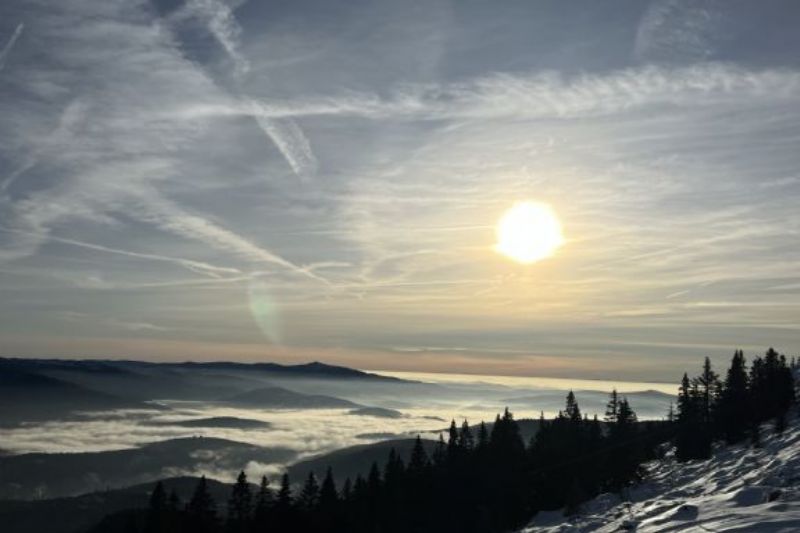Lyžovačka ve středisku srovnatelném s alpskými ski areály!